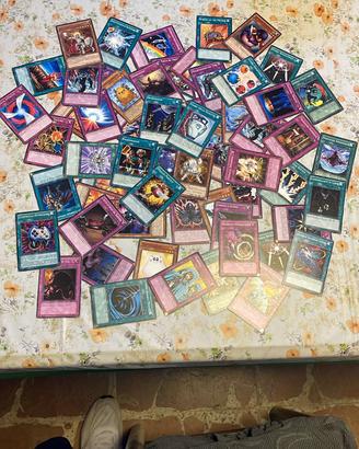 lotto da 300 carte yu-gi-oh