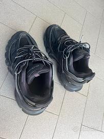 Balenciaga track