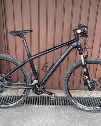 MTB Zanin 27.5”-Rockshox-Shimano Deore+ accessori