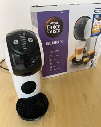 Macchina caffè Dolce Gusto Genio