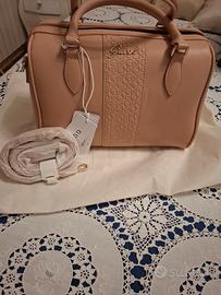 borsa bauletto guess