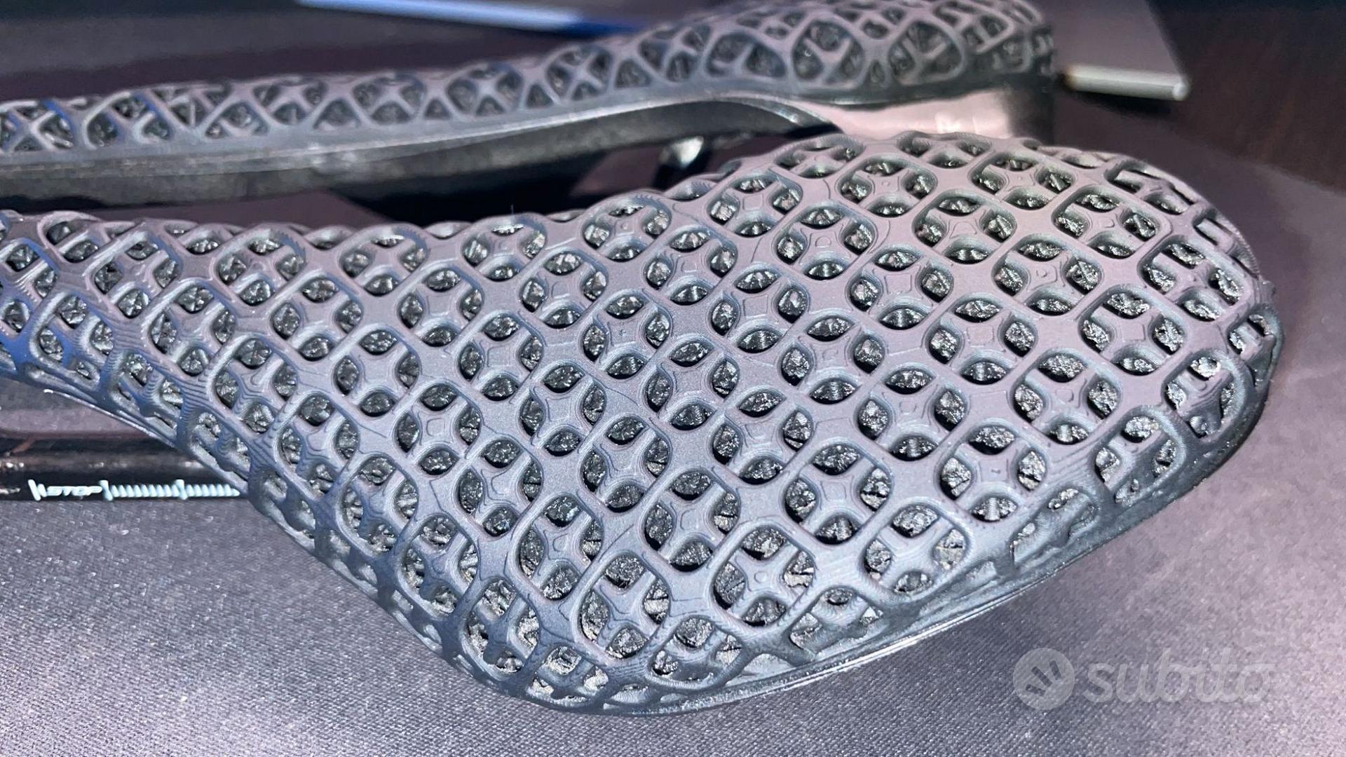 Sella Selle Italia SLR 3D Carbon Superflow Per Bici Da Strada - Stampata 3D, Carbon Rail