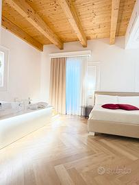 Suite in centro storico con vasca idromassaggio
