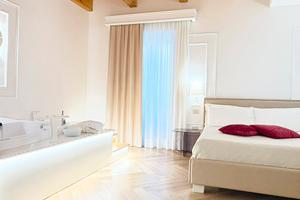 Suite in centro storico con vasca idromassaggio