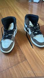 Jordan 1 travis scott
