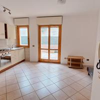 Bilocale Con Cortile Privato