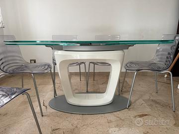 Tavolo e 5 sedie Calligaris Orbital