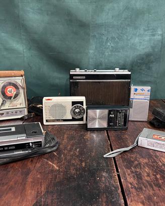Radio, lettori cassette, registratori