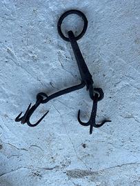 gancio doppio antico