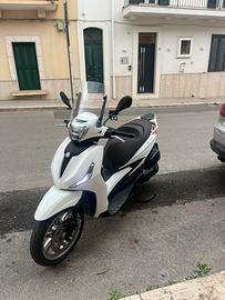 PIAGGIO BEVERLY 400 HPE