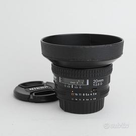 Nikon AFD Nikkor 20/2,8 + paraluce originale