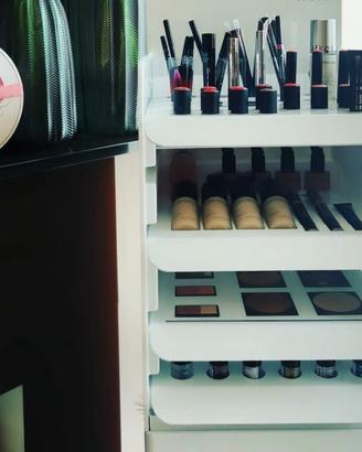 Espositore make up