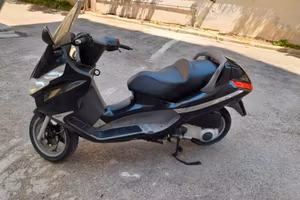 Piaggio X8 125