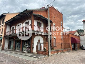 SOLARO - CENTRO AMPIO TRILOCALE