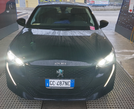 Peugeot 208 E nera