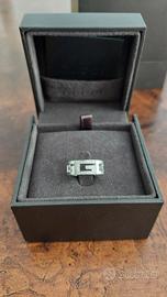 Gucci anello oro bianco e diamanti