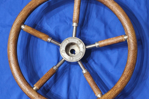 Timone Nautico in teak per imbarcazioni,