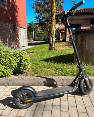 Monopattino elettrico Segway By Ninebot