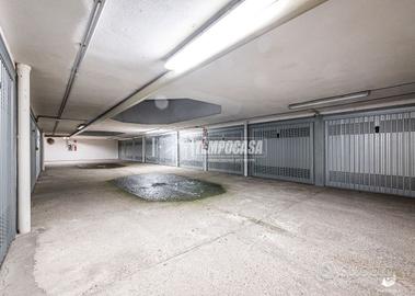 Box a Milano Via Emilio Treves 1 locali