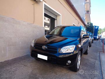 Toyota RAV4 2.2 D-4D 136CV Sol (Finanziabile)