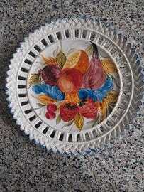 Piatto da parete in ceramica decorata a mano