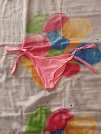 costume rosa acceso