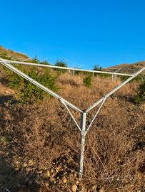 Pali zincati per frutteto