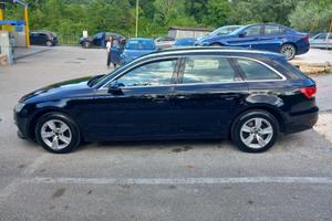 Audi A4 SW anno 2018 - Cambiuo automatico 122CV