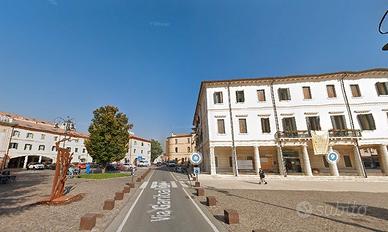 Montebelluna - bilocale in centro libero da subito