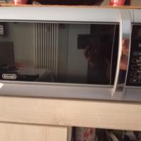 microonde DELONGHI  con vaporiera 
