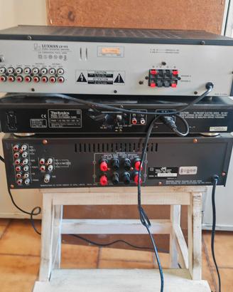 amplificatore e radio  casse 