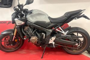Honda cb 650 r aziendale km zero PERMUTE