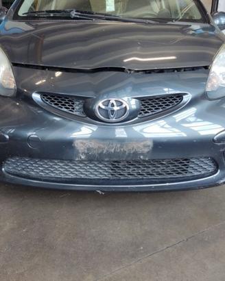 Paraurti anteriore TOYOTA AYGO del 2005