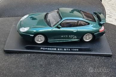 Modellini auto Porsche 911 GT3 1999 IXO Models 