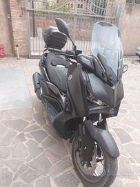 YAMAHA X-MAX 300 TECH MAX