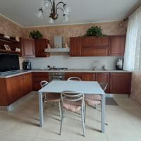 Cucina completa+tavolo e sedie