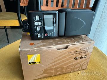 Nikon Flash SB-600