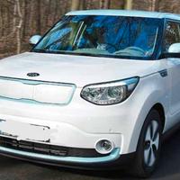 Kia soul ev 2015 elettrica 110 cv guida alta suv