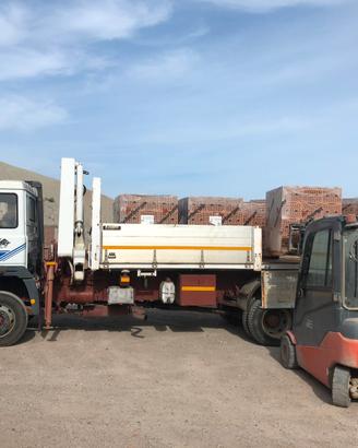 Iveco 115-17 gru e ribaltabile