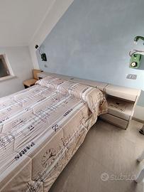 Struttura letto e comodini 