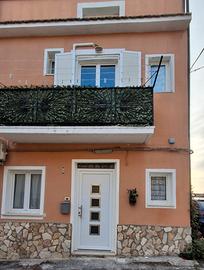 casa a 3 km dal mare. 