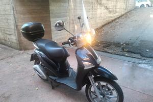 scooter liberty 125 anno 2010