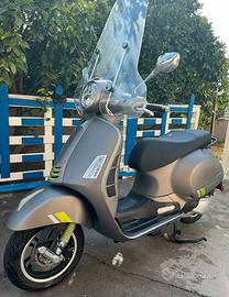 Vespa gts super tech 300 6.500 trattabili