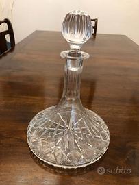 Bottiglia in puro cristallo munito di tappo