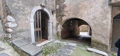 CASA SEMINDIPENDENTE A MONTESARCHIO