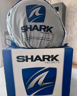 Casco Shark