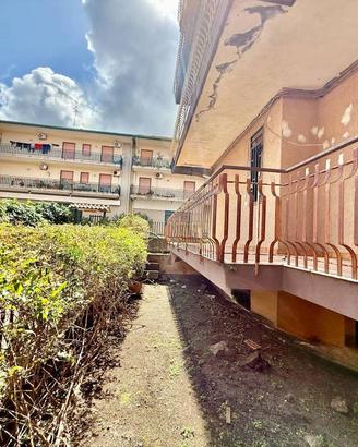 Appartamento di 85 m² con 3 locali a Aci Catena