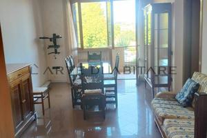 Casa indipendente di 150 m² con 5 locali e box aut