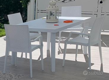 Tavolino piu 4 sedie grand soleil