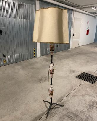 Lampada piantana antica